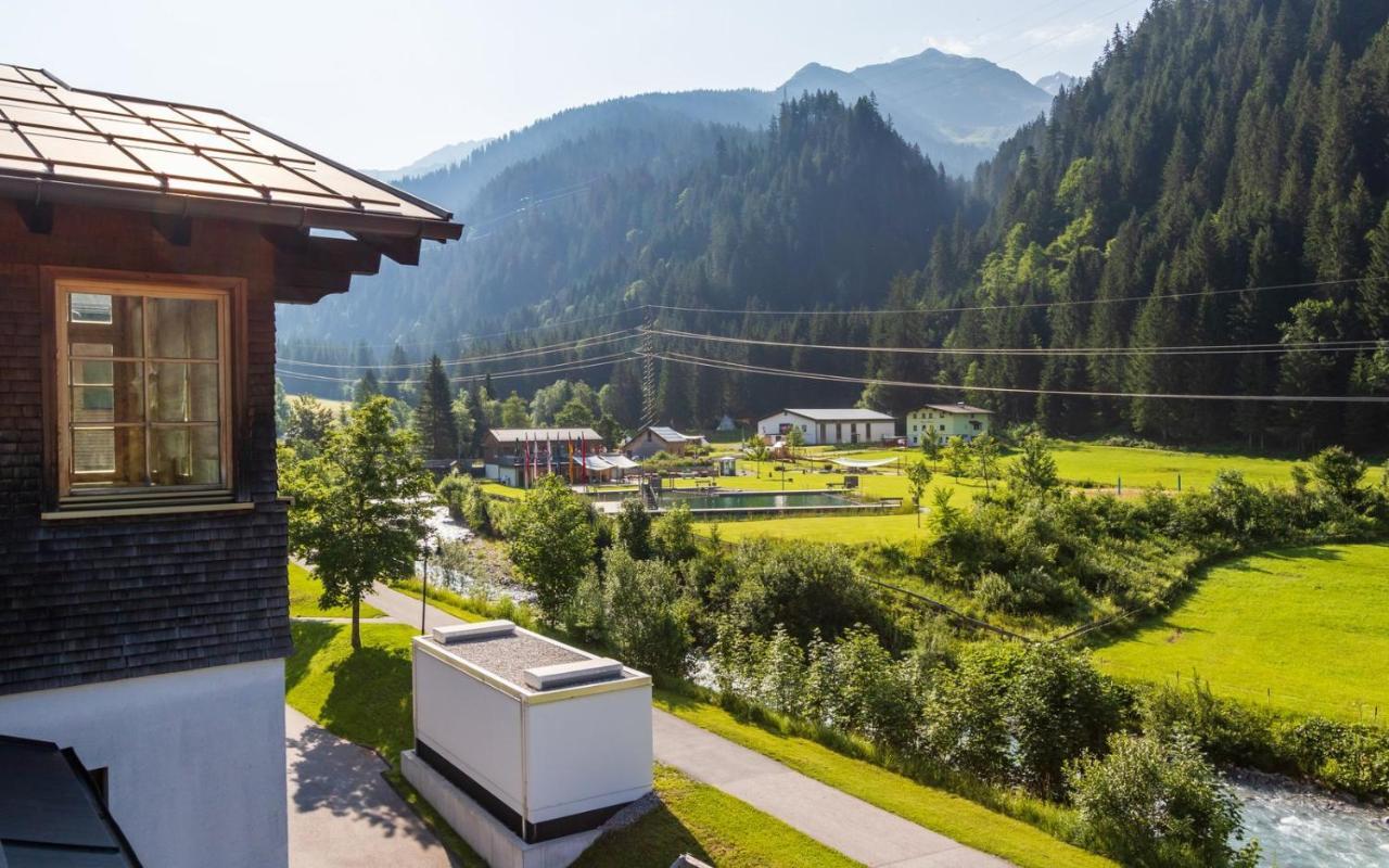 Mondschein's Hostel Klosterle am Arlberg Exterior foto